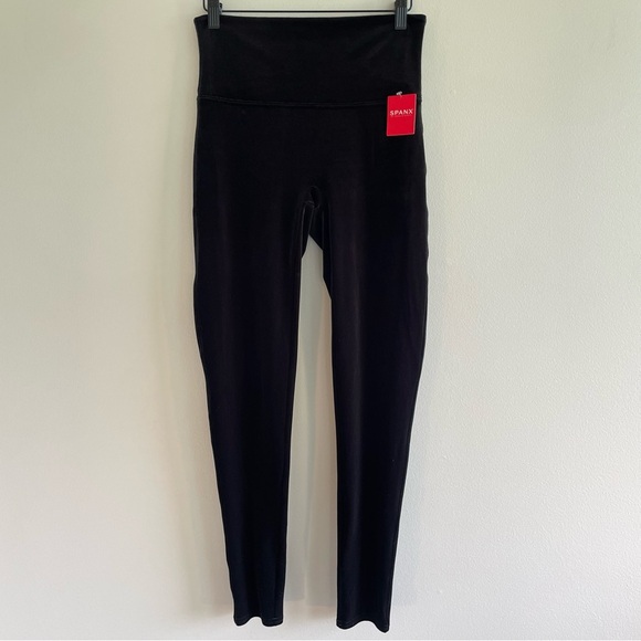 NWT Spanx Black Velvet Leggings Size Large - Picture 1 of 10